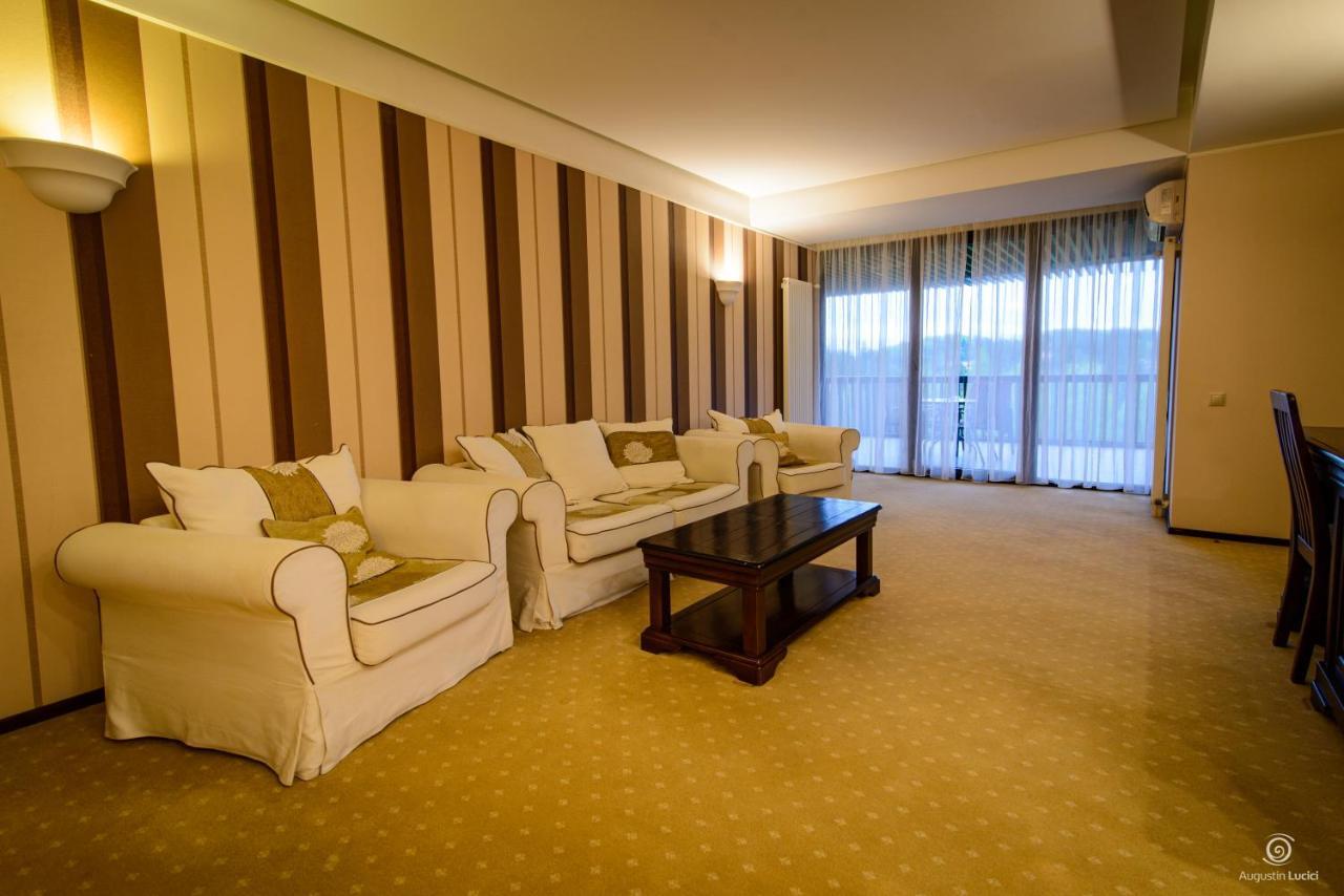 Apartament Alpin Resort Etaj 7 Пояна Брашов Екстериор снимка