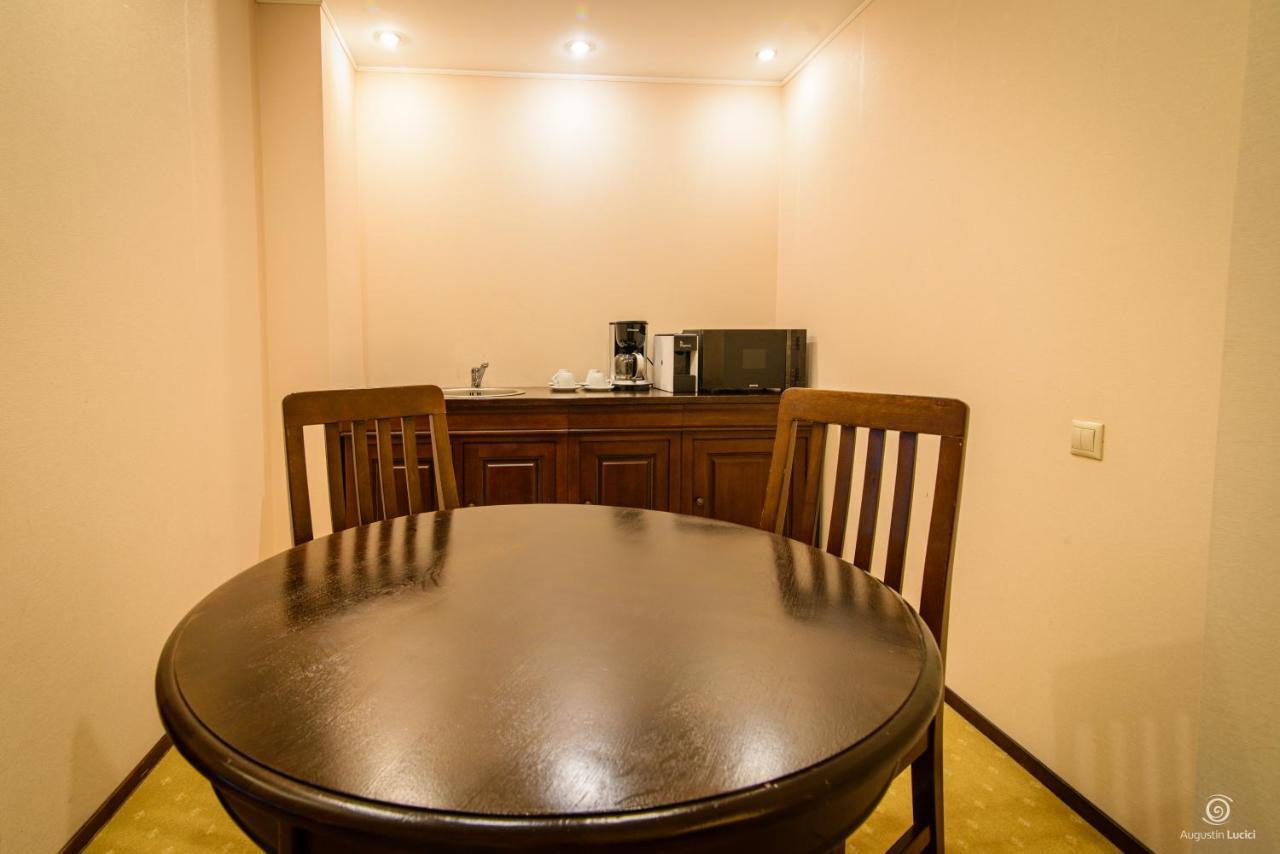 Apartament Alpin Resort Etaj 7 Пояна Брашов Екстериор снимка